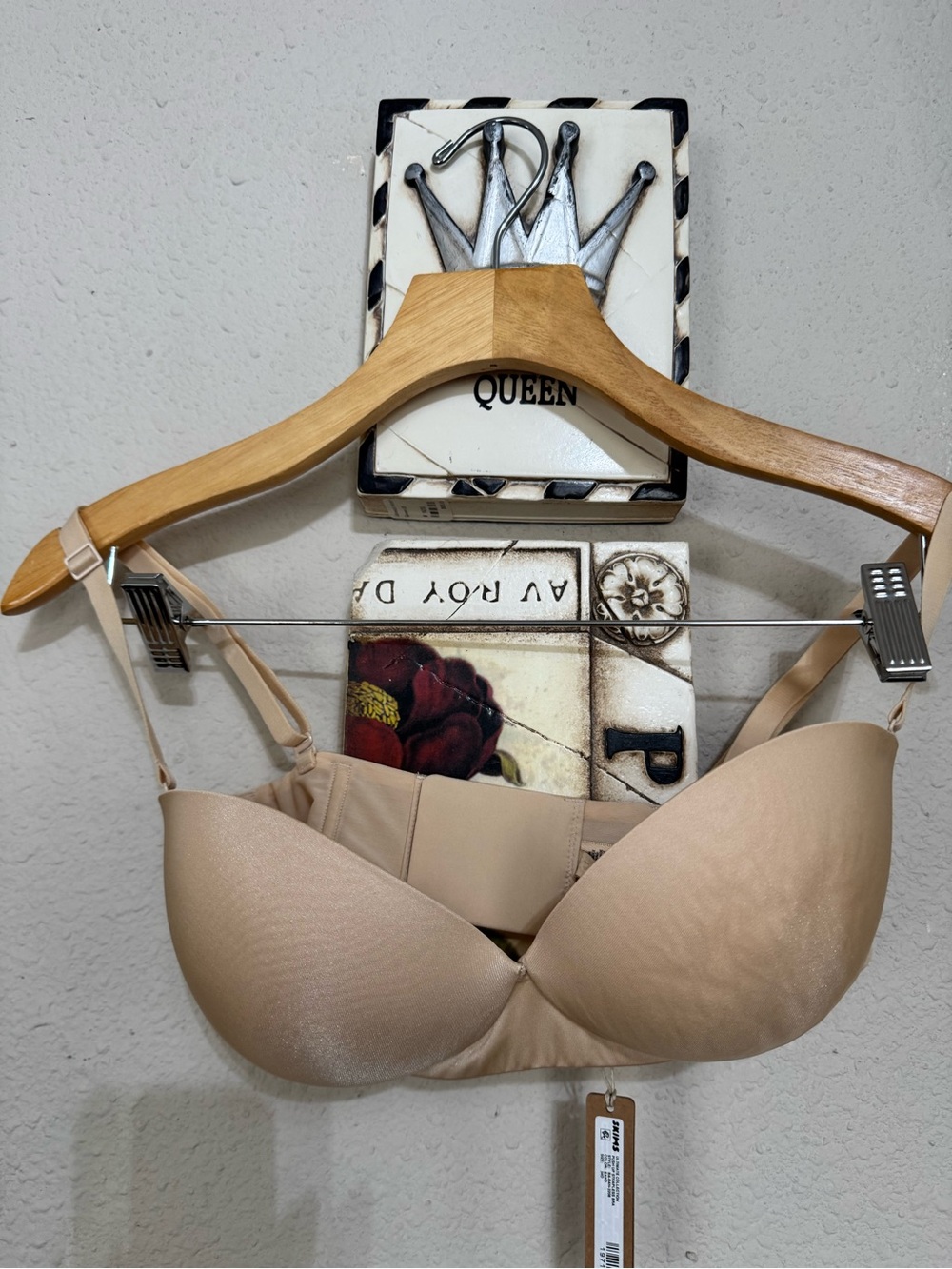 SKIMS Beige Convertible Strapless Lightly Padded Bra NWT